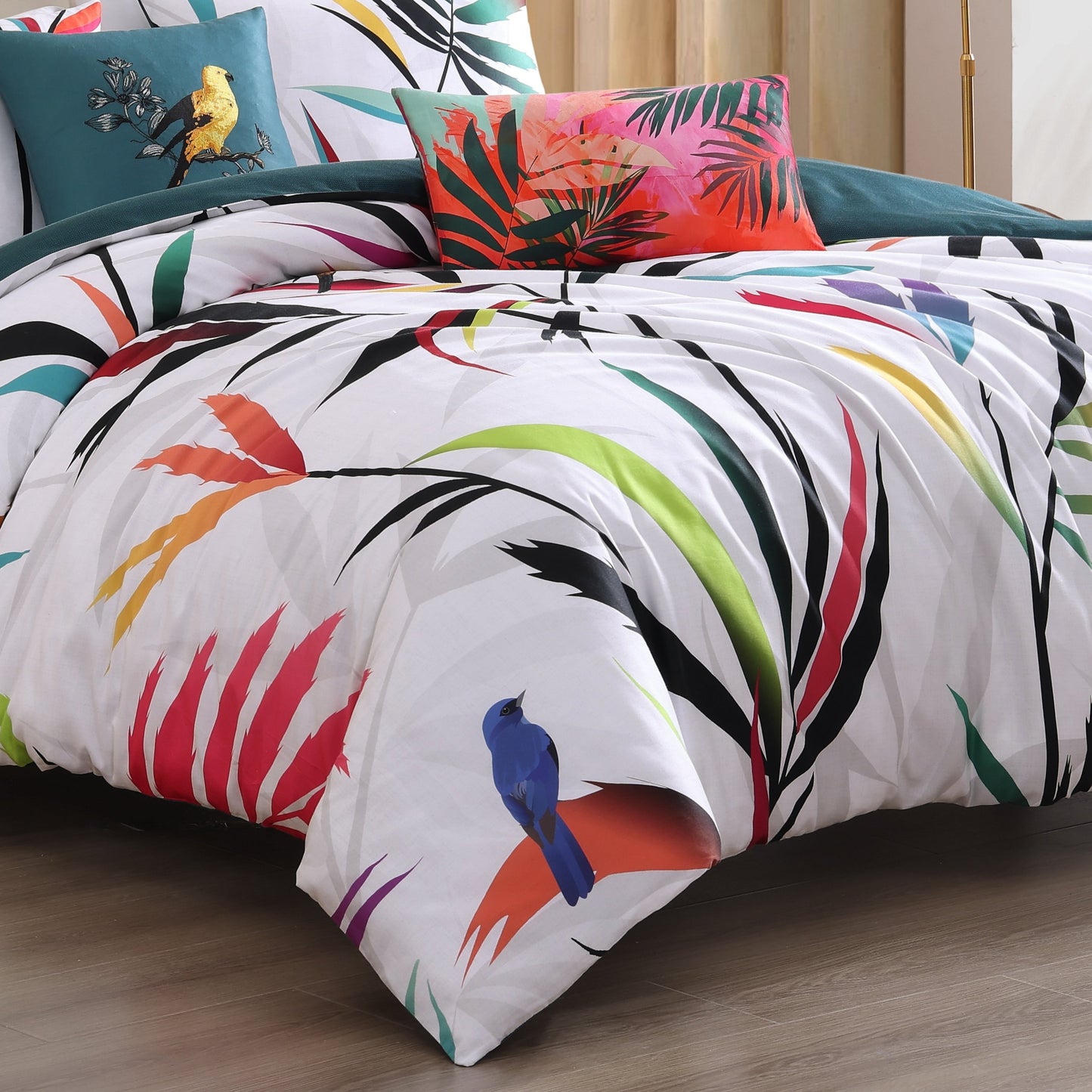 Tropical Garden Sateen Comforter Collection
