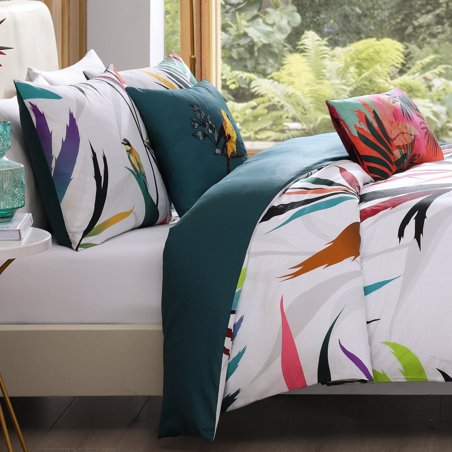 Tropical Garden Sateen Comforter Collection